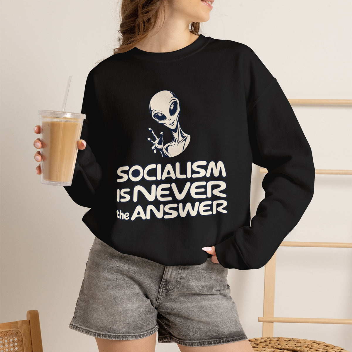 Friendly Alien - Crewneck Sweatshirt - Unisex