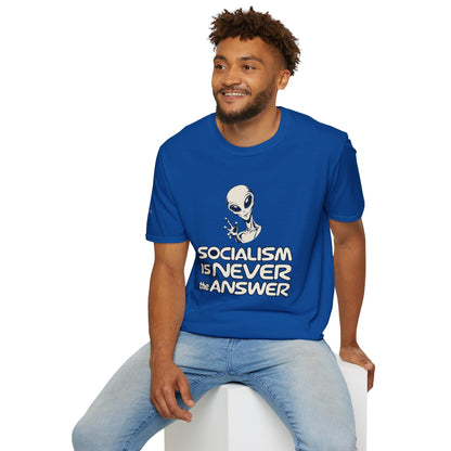Friendly Alien - Short Sleeve T-Shirt - Unisex