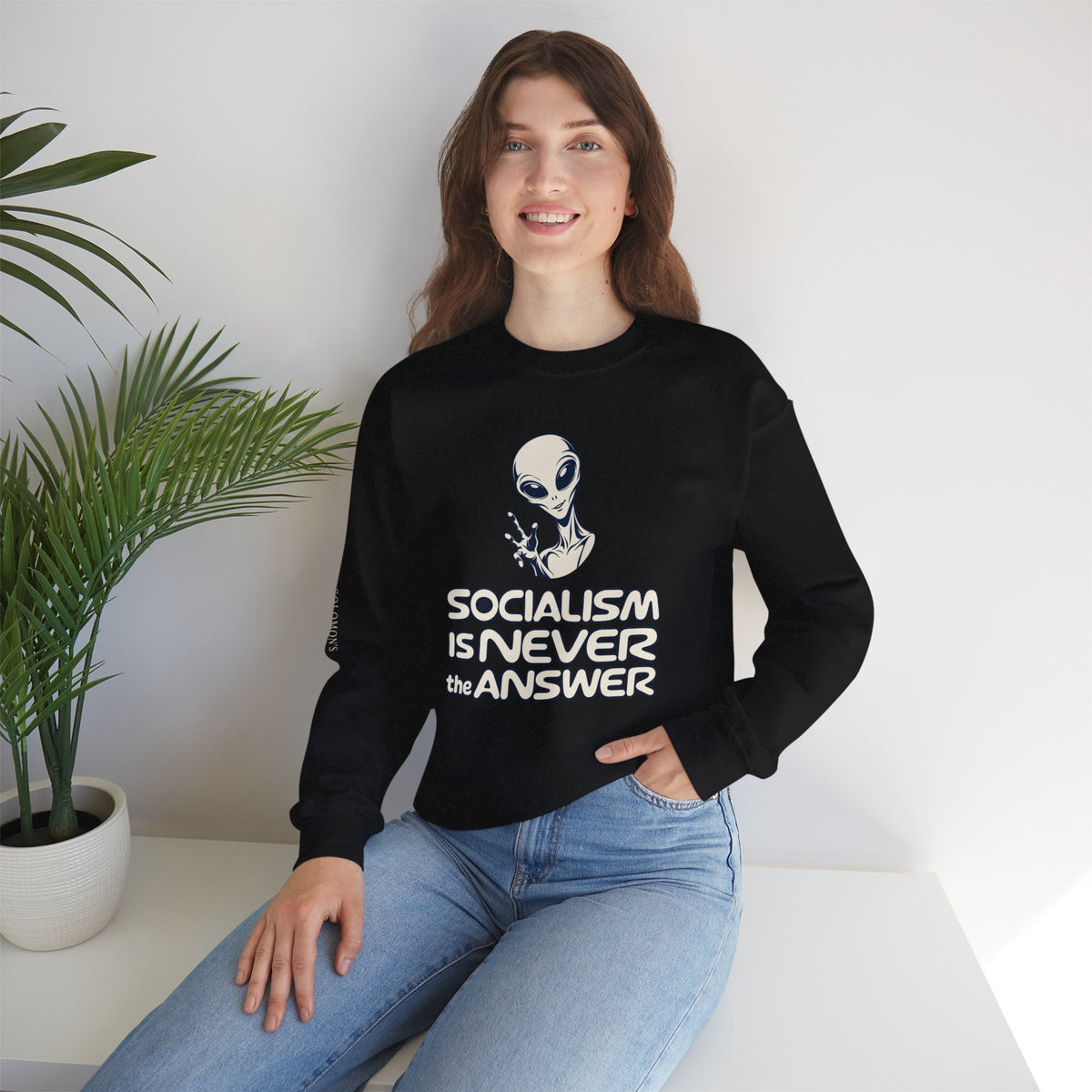 Friendly Alien - Crewneck Sweatshirt - Unisex