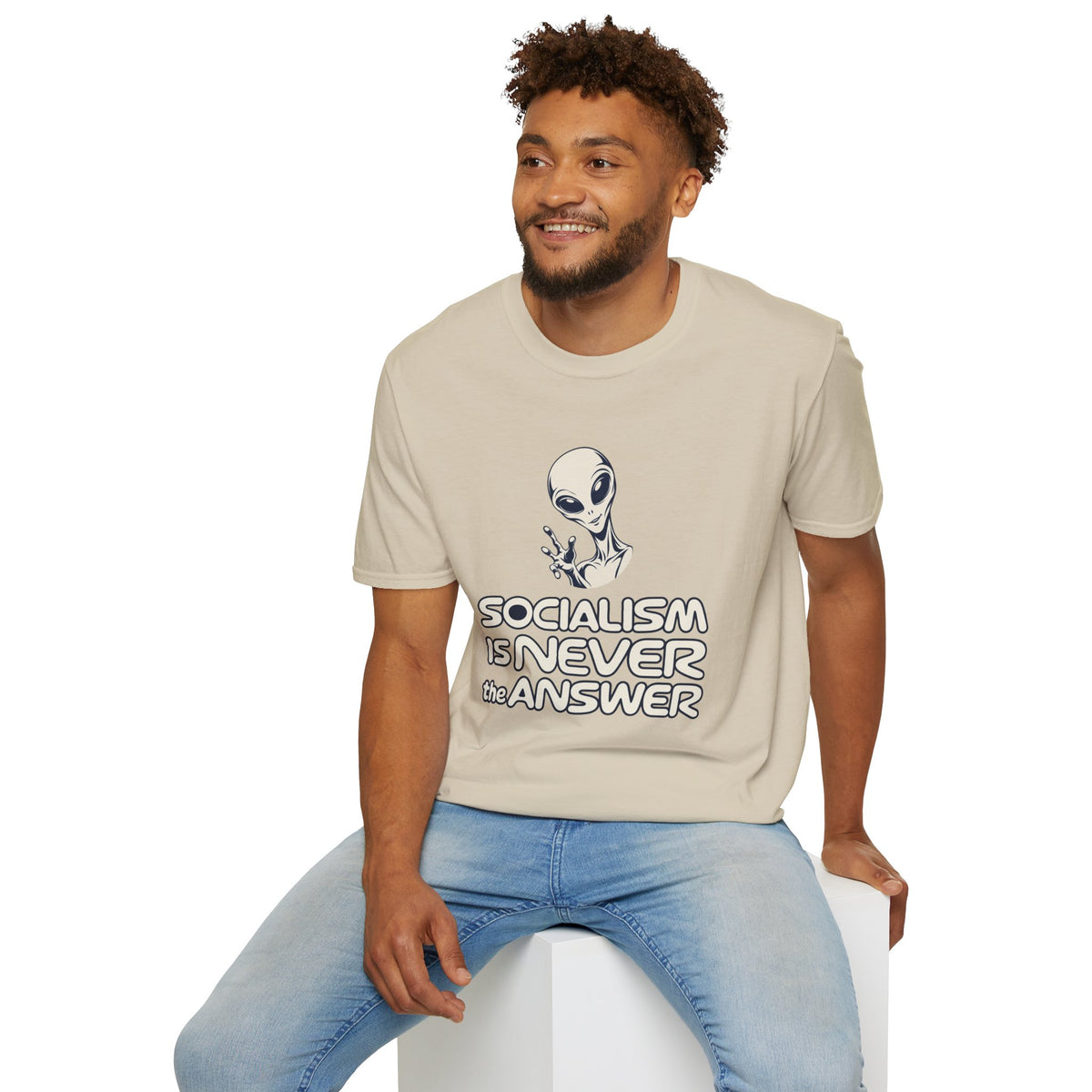 Friendly Alien - Short Sleeve T-Shirt - Unisex