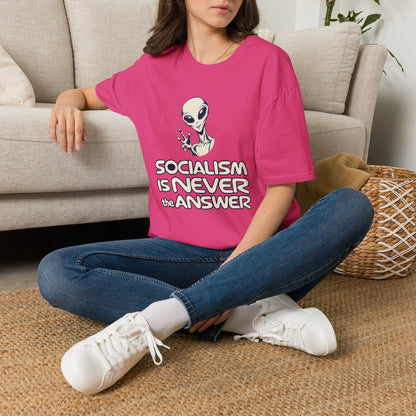 Friendly Alien - Short Sleeve T-Shirt - Unisex