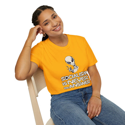 Friendly Alien - Short Sleeve T-Shirt - Unisex