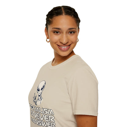 Friendly Alien - Short Sleeve T-Shirt - Unisex