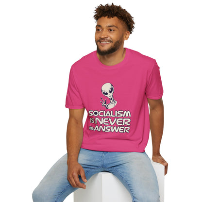 Friendly Alien - Short Sleeve T-Shirt - Unisex