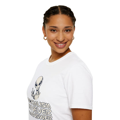 Friendly Alien - Short Sleeve T-Shirt - Unisex